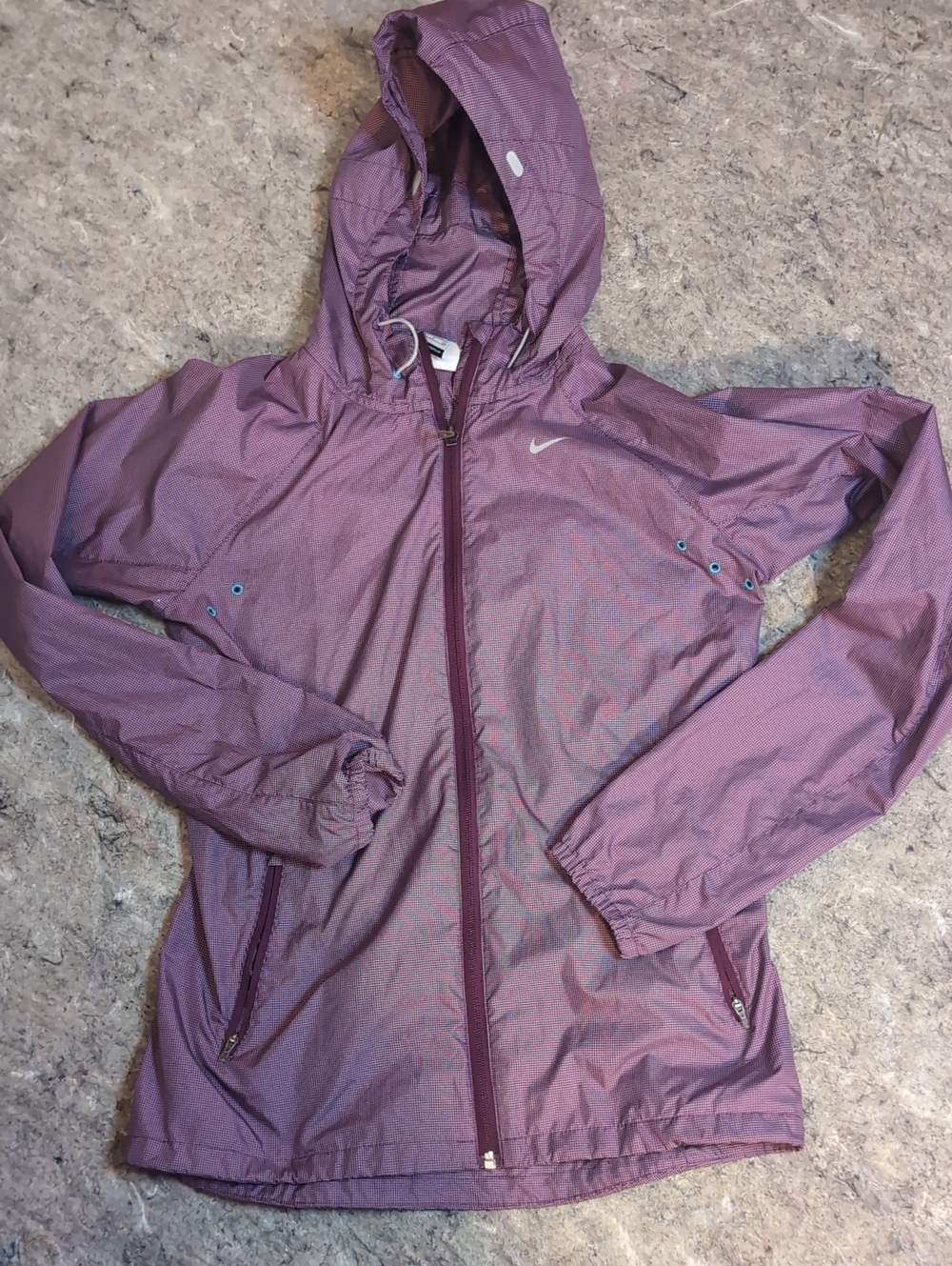 Nike Running Women's Purple Hooded Water Repellent Jacket Size Small